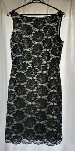 黒レース膝丈ワンピース　Mサイズ