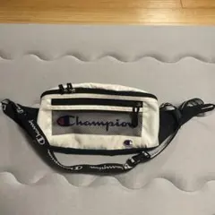 Champion ボディバッグ ホワイト ブラックのサムネイル