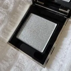 SUQQU トーンタッチアイズ 111