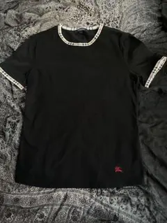 バーバリー　黒 半袖 Tシャツ チェック柄襟 赤ロゴ刺繍