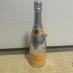 ヴーヴクリコ リッチ 750ml 未開封 シャンパン 箱無しのサムネイル