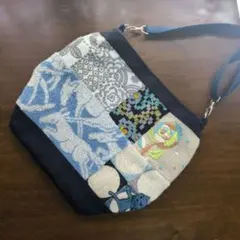 ミナペルホネン　スマホポーチ　キルト　papurikko ネイビー ミナペルホネン スマホポーチ キルト papurikko ネイビー