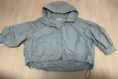 グレー フード付き マウンテンパーカー