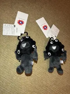 大阪万博　黒ミャクミャク カラビナ付きマスコット（座り・立ち）2個セット