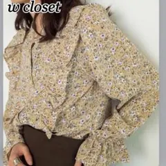 【美品】ダブルクローゼット　長袖小花柄フリルブラウス　シャツ　秋冬