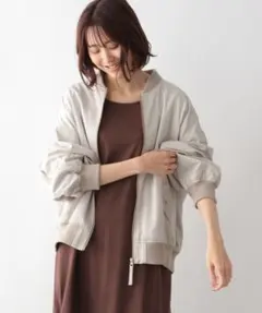 未使用　アイボリー　GLOBAL WORK 軽やか撥水MA-1ジャケット