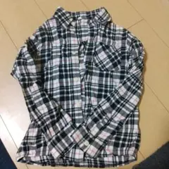 チェック柄 長袖シャツ 140サイズ　白赤黒
