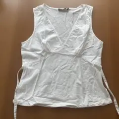 BRANDY MELVILLE ノースリーブシャツ ホワイト