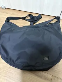 美品　ポーター　バナナショルダーバッグのサムネイル