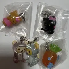 リラックマきょうりゅう着ぐるみ ハローキティ スポンジボブ めじるしアクセサリー