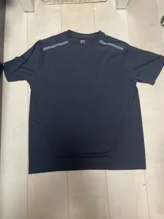 ダークグレー スポーツ用トップス 速乾性