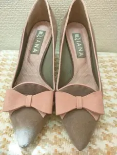 DIANA リボン付きピンクパンプス