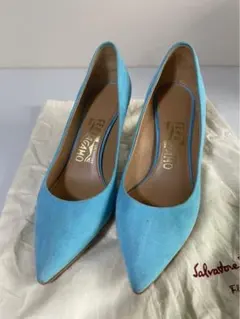 Salvatore Ferragamo 水色 スエード ハイヒールのサムネイル