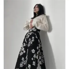 MELT THE LADY ペタルスネークショートパンツ - メルカリ