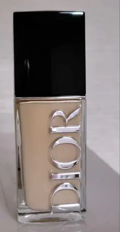 DIOR ディオール フォーエヴァー フルイド スキングロウ 0W 30ml