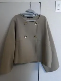 ZARA ベージュ ノーカラージャケット L-XL