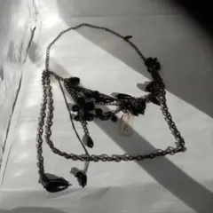 ビンテージ風 黒の多層チェーンネックレス