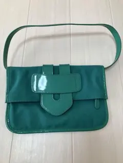 ティラマーチ　グリーン　ショルダー兼クラッチバッグ