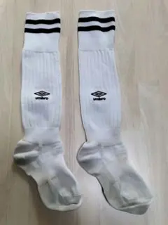 umbro サッカーソックス ホワイト ストライプ 19-21