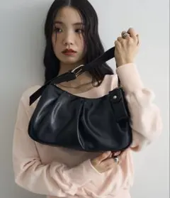 Item thumbnail for item 4b855b7b-07f0-4063-874c-d8ee757f4afa