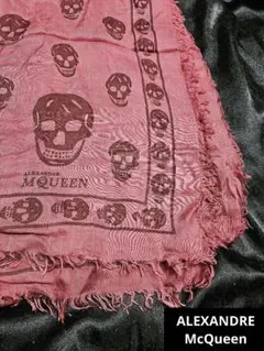 alexander mcqueen スカーフ スカル レッドシルク100% Classic Skull Scarf in Deep Red | McQueen US