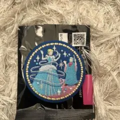ディズニー 刺繍缶バッチ シンデレラ