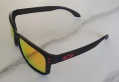 ‼️美品‼️OAKLEY HOLBROOK オークリー ホルブルック ルビーのサムネイル