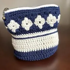 かぎ針編み　ポーチ　ハンドメイド