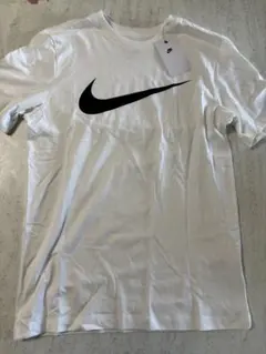 【新品未使用】NIKE Tシャツ 白 M メンズ スウッシュ！