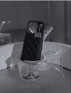 水*面様 Darich iPhone17ケース キルティング ブラック 水*面様 Darich iPhone17ケース キルティング ブラック - メルカリ