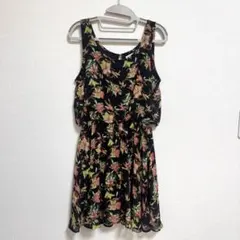 JURIANO JURRIE ハイビスカス柄 ノースリーブ ワンピースのサムネイル