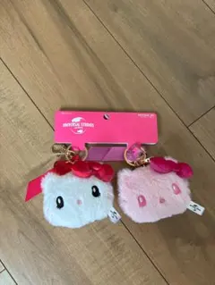 UNIVERSAL STUDIOS キティちゃんキーホルダー2個セット