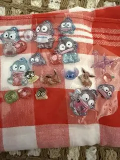 ボンボンドロップシールお裾分け　 サンリオ、たまごっち 、ポケモン（おまけ付き）