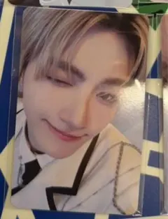 Item thumbnail for item 60f05d84-7b2f-4f76-bd8e-d39afcf02447