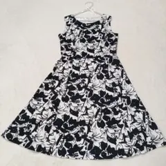 【新品未使用】DAMA collection 花柄ノースリーブワンピース13AR