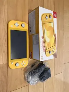 し*こ様 【10月中値下げ】Switch Liteイエロー本体＆ミニSD＆モンハ し*こ様 【10月中値下げ】Switch Liteイエロー本体＆ミニSD＆モンハ