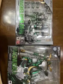 S.H.Figuarts 仮面ライダー ゾルダ & マグナギガ
