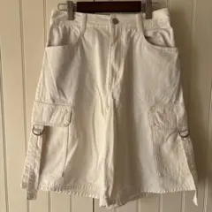 最終価格　GU カーゴショートパンツ ホワイト 100%綿