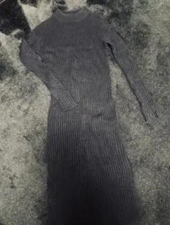 ニットワンピース　ロング　黒　AZUL