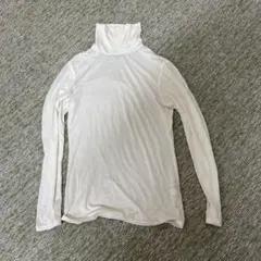 ユニクロ　HEATTECH タートルネック S