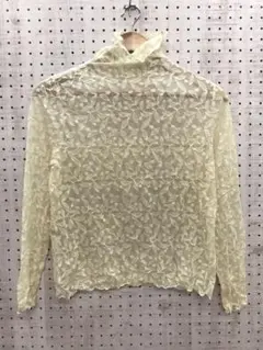 レトロ 日本製 古着 巻きロックフリル ボタニカル刺繍 総柄 シアー トップスのサムネイル