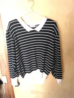ストライプ Vネック ニット　LLサイズ