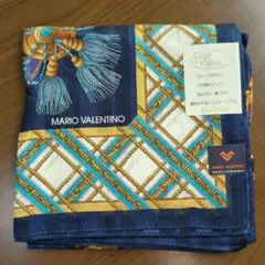 MARIO VALENTINO スカーフ 58cm x 58cm　レトロ