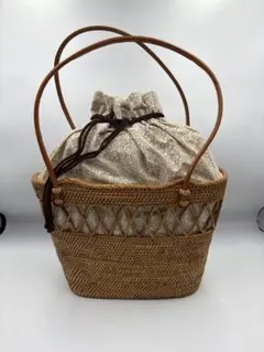 【新品未使用】かごバック（巾着型内袋あり）