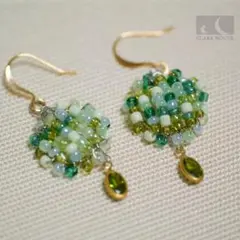 ハンドメイド グリーンビーズ ピアス