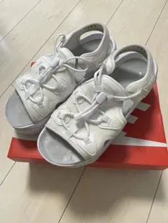 NIKE エアマックスココ　ホワイトのサムネイル