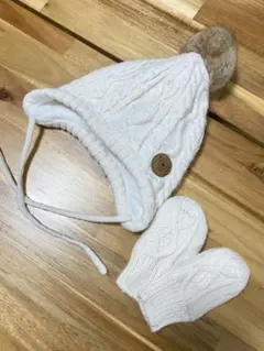 美品　H&M ベビー キッズ ニット帽 ミトン 2点セット ホワイト ポンポン