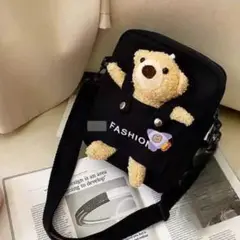 新品、くま付き、黒 かわいいショルダーバッグ