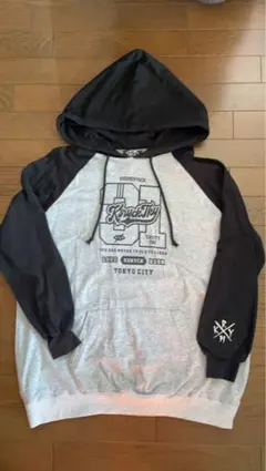 Item thumbnail for item e68ca097-8742-48bc-8f1a-8185b4f086bd