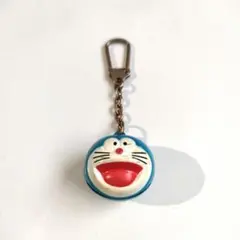 ドラえもん 卵型キーホルダー ドラえもん ストラップ付き卵型ケース 2006 - メルカリ